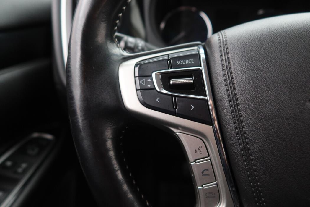 MITSUBISHI Outlander PHEV 2019