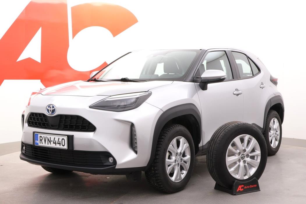 TOYOTA Yaris Cross 2024