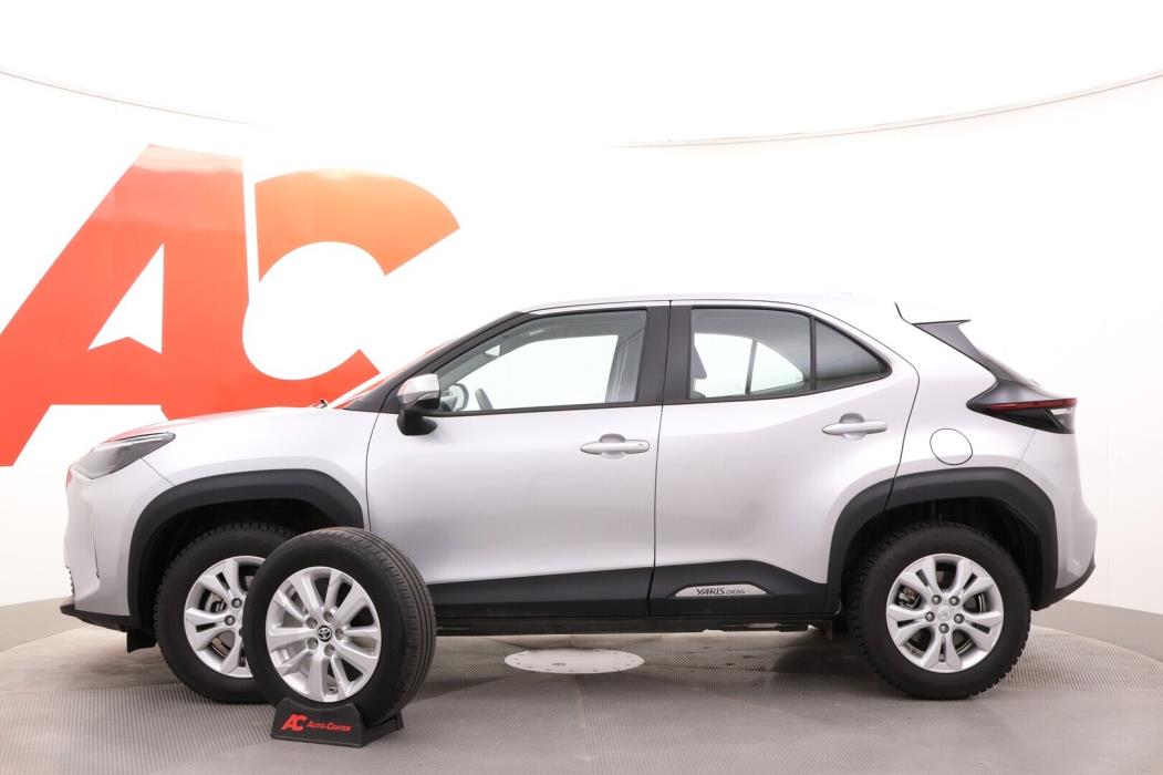 TOYOTA Yaris Cross 2024