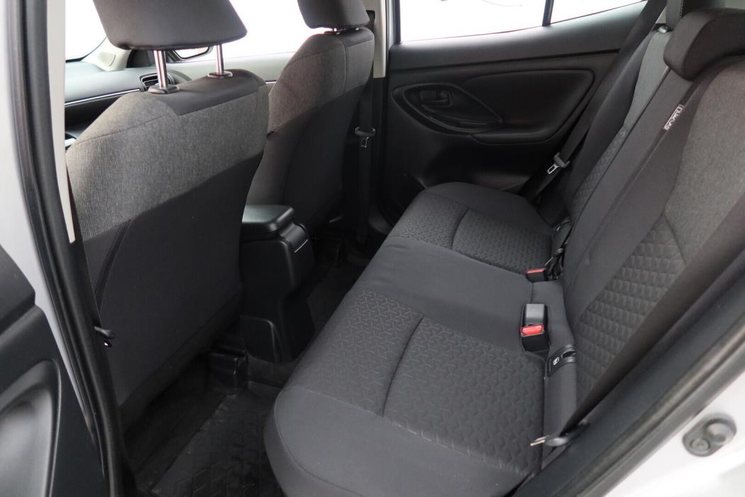TOYOTA Yaris Cross 2024