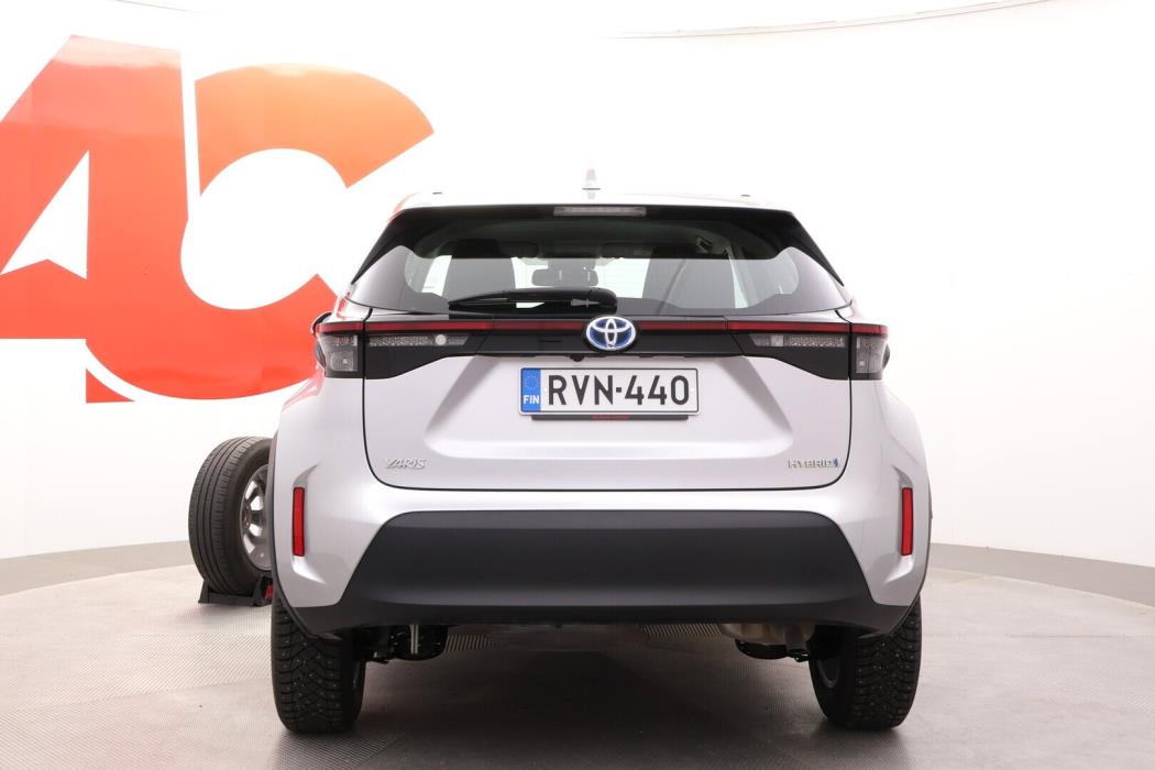 TOYOTA Yaris Cross 2024