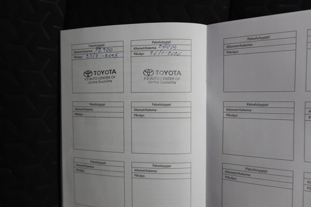 TOYOTA Yaris Cross 2024