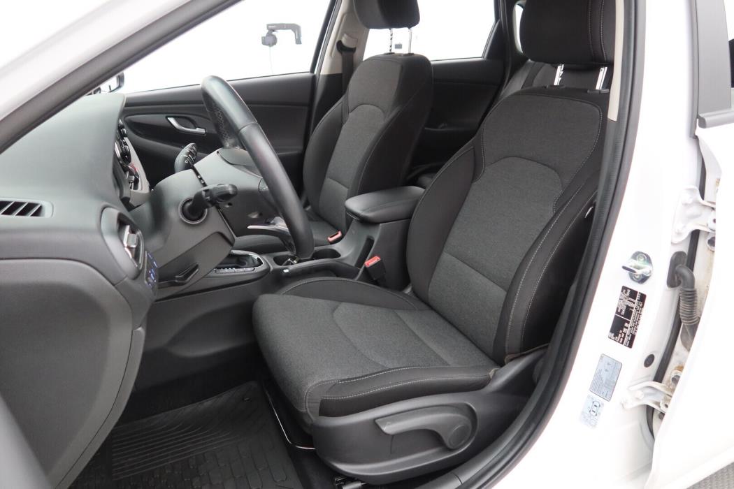 HYUNDAI i30 Hatchback 2022