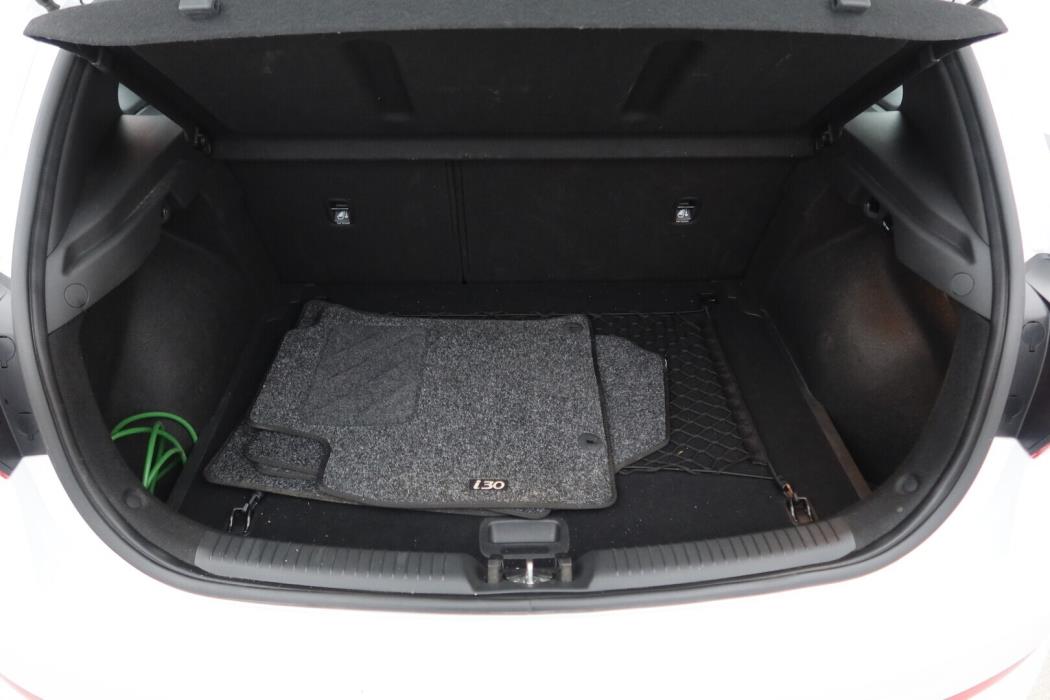 HYUNDAI i30 Hatchback 2022