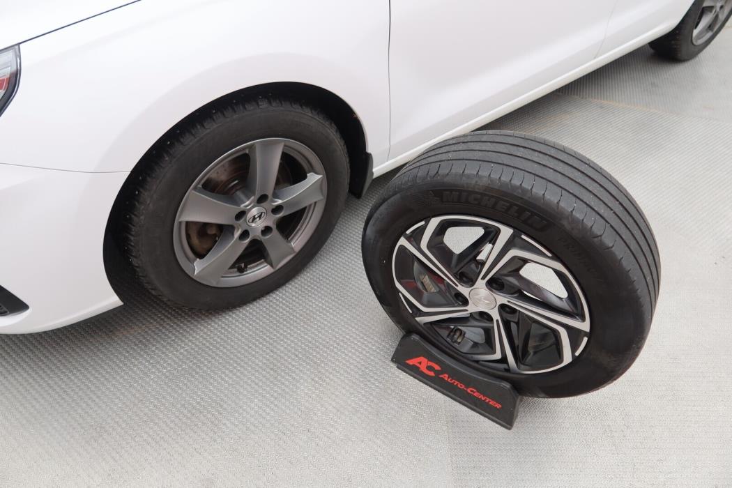 HYUNDAI i30 Hatchback 2022