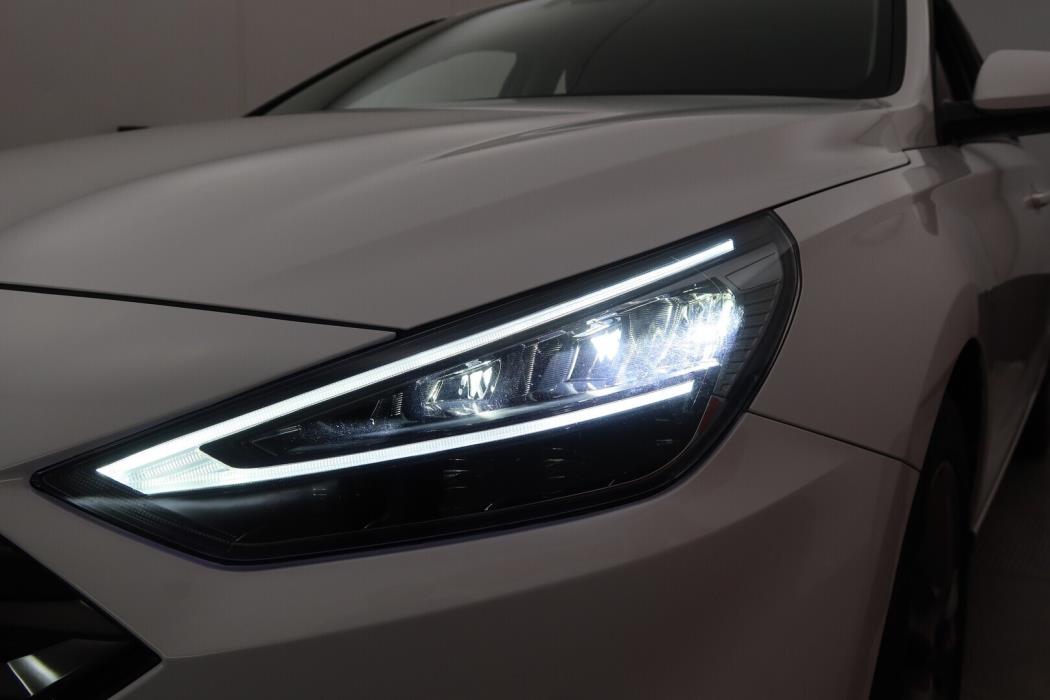 HYUNDAI i30 Hatchback 2022