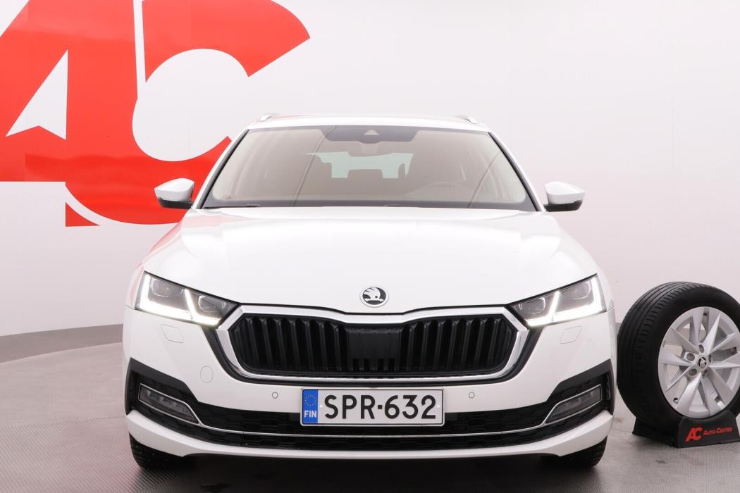 SKODA Octavia 2024