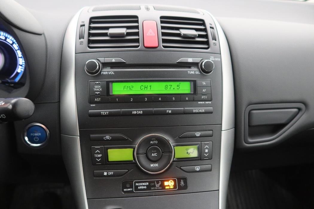 TOYOTA Auris 2010