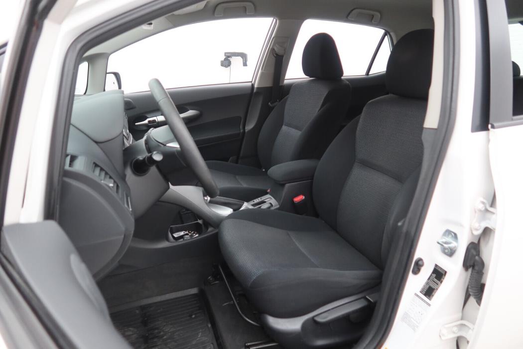 TOYOTA Auris 2010