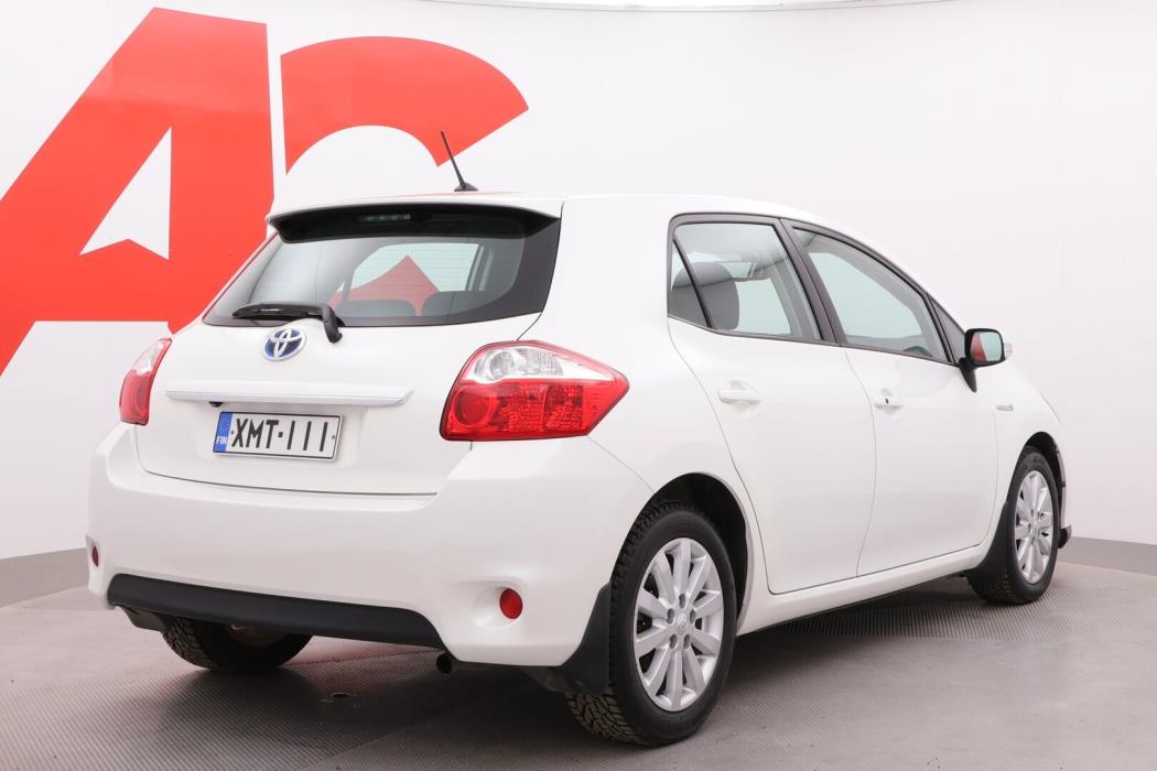 TOYOTA Auris 2010