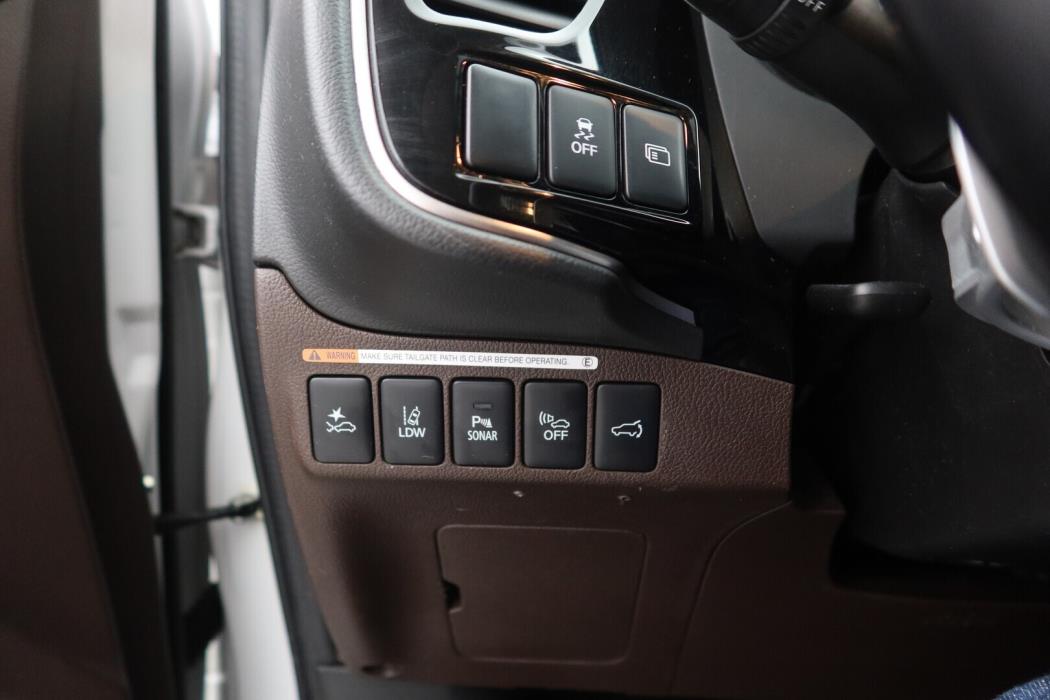MITSUBISHI Outlander PHEV 2018