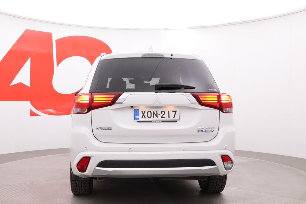 MITSUBISHI Outlander PHEV 2018