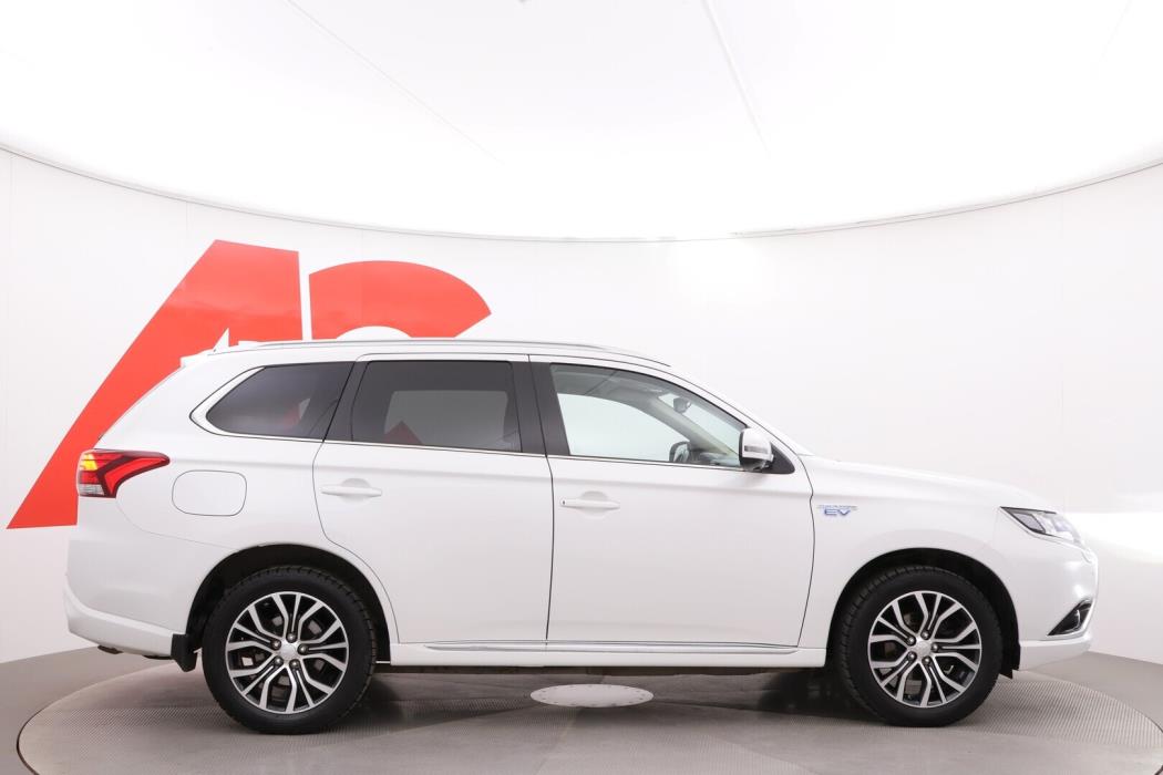 MITSUBISHI Outlander PHEV 2018