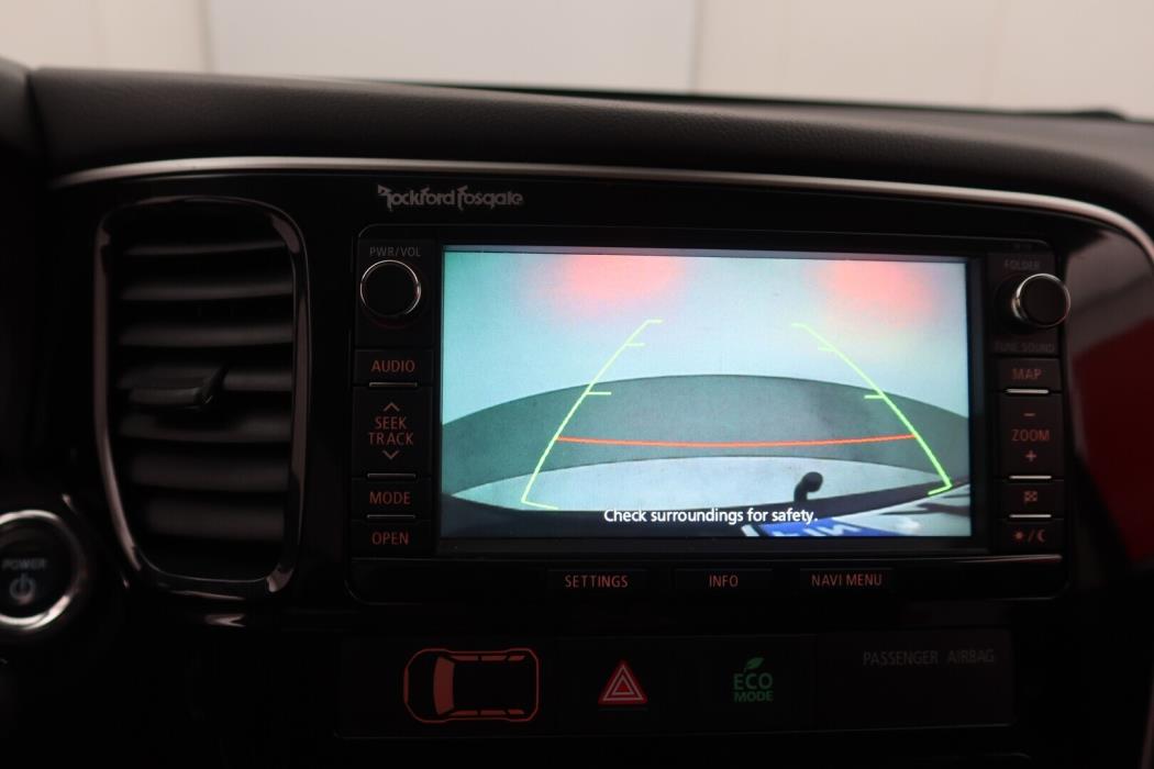 MITSUBISHI Outlander PHEV 2014