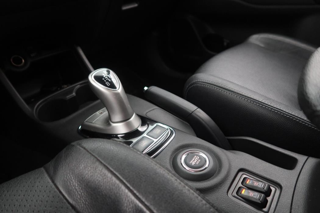 MITSUBISHI Outlander PHEV 2014