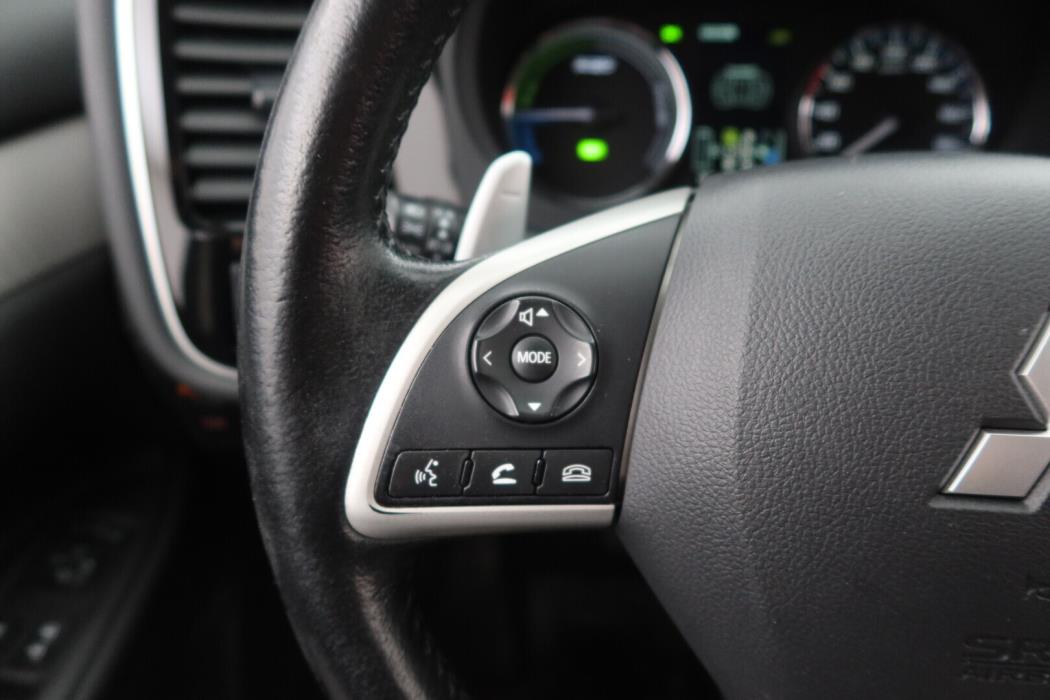 MITSUBISHI Outlander PHEV 2014
