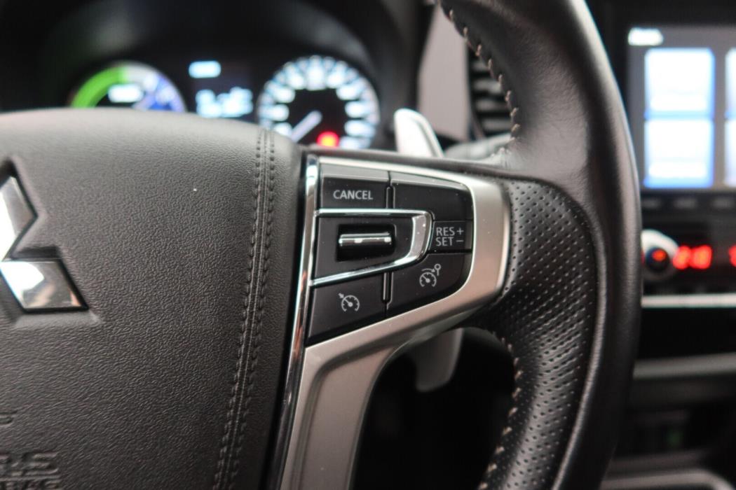 MITSUBISHI Outlander PHEV 2020