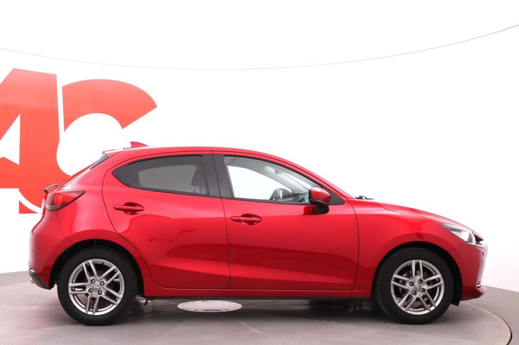 MAZDA 2 2020