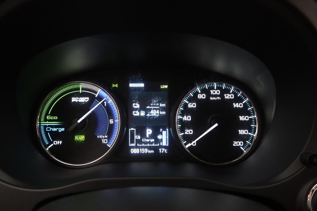 MITSUBISHI Outlander PHEV 2021