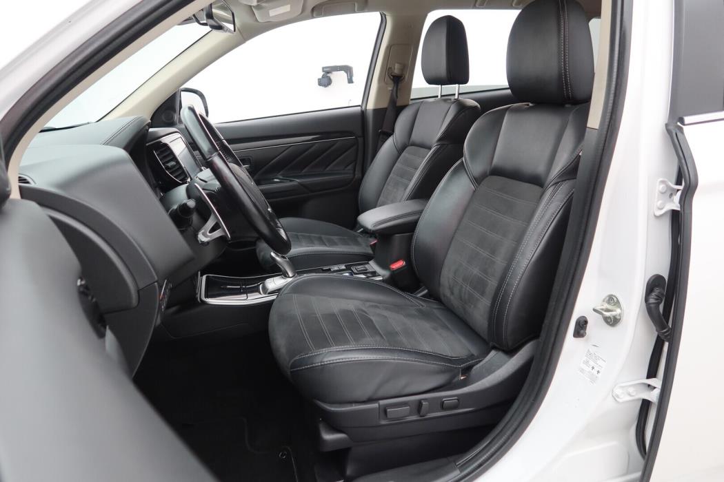 MITSUBISHI Outlander PHEV 2021