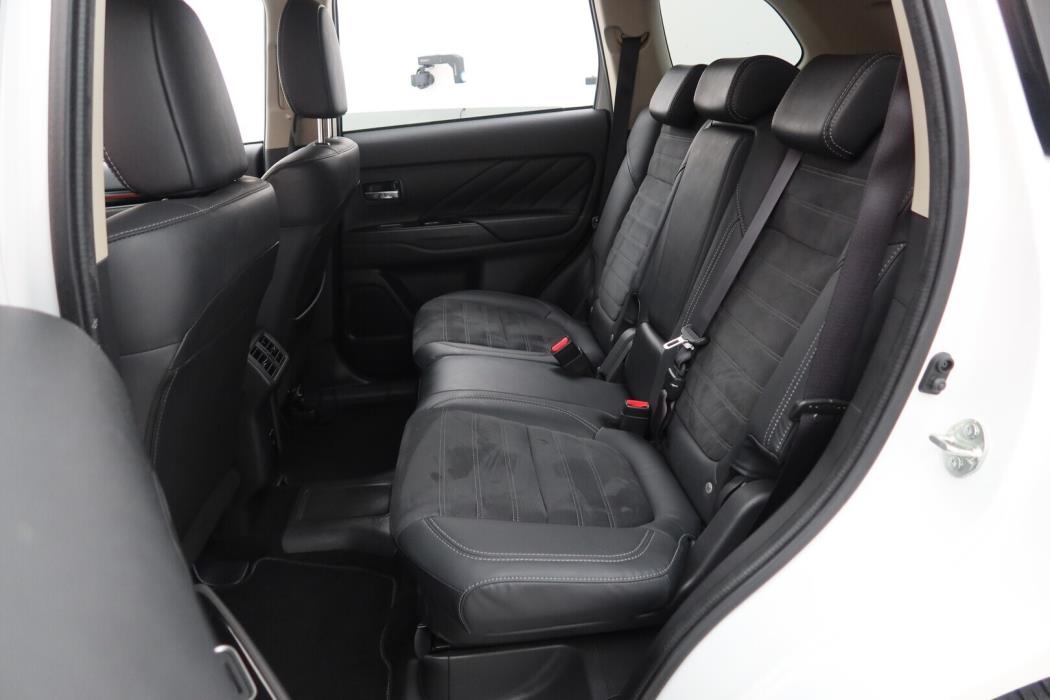 MITSUBISHI Outlander PHEV 2021