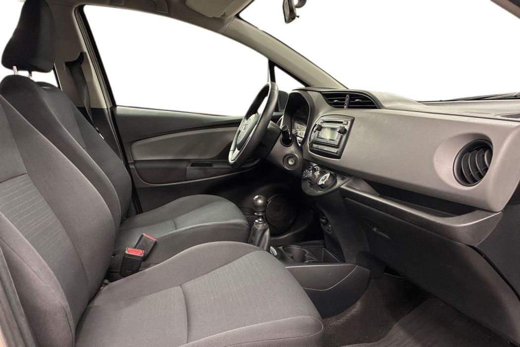 Toyota Yaris 2015