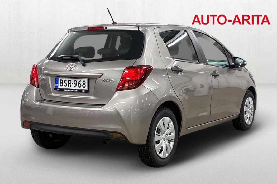 Toyota Yaris 2015
