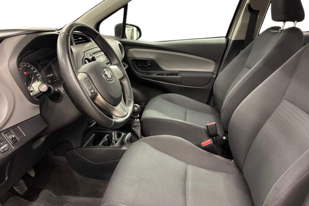 Toyota Yaris 2015