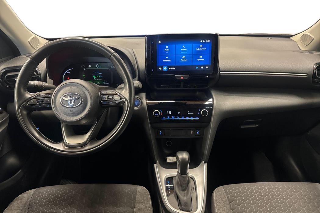 TOYOTA Yaris Cross 2024