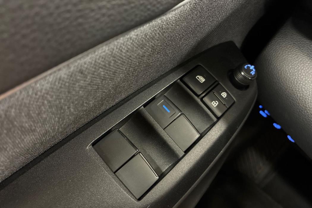 TOYOTA Yaris Cross 2024