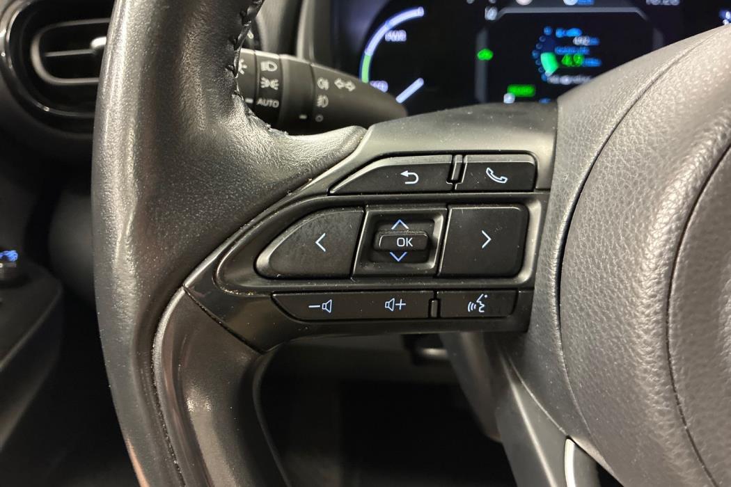 TOYOTA Yaris Cross 2024