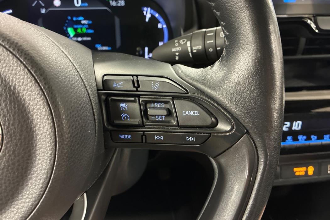 TOYOTA Yaris Cross 2024
