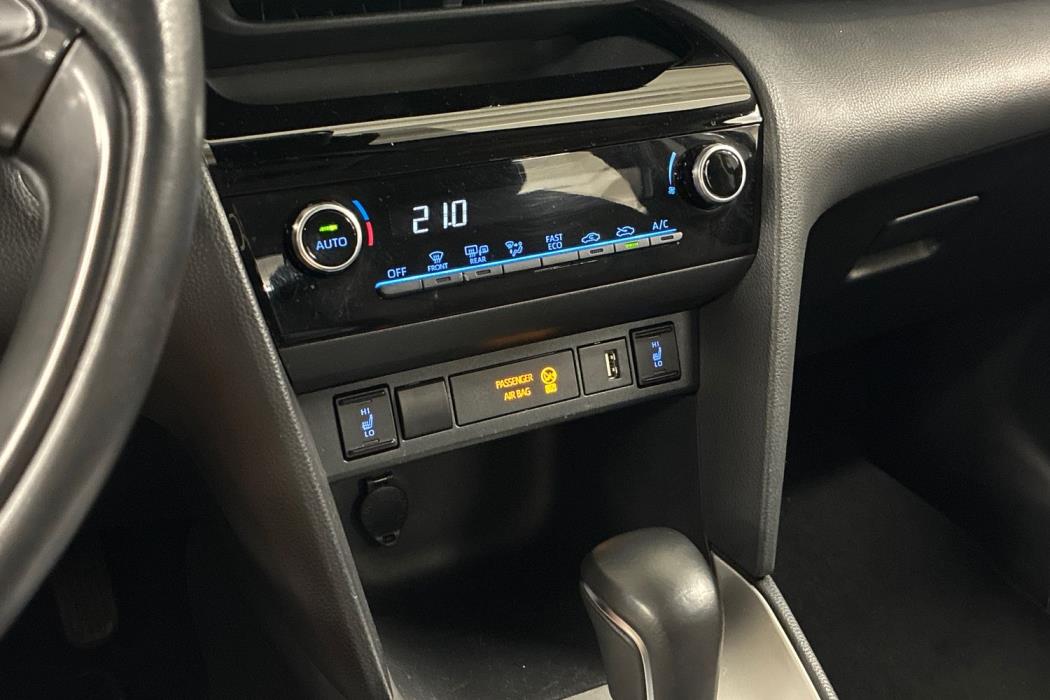 TOYOTA Yaris Cross 2024