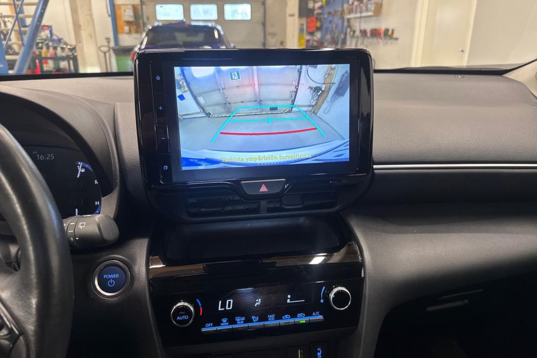 TOYOTA Yaris Cross 2024