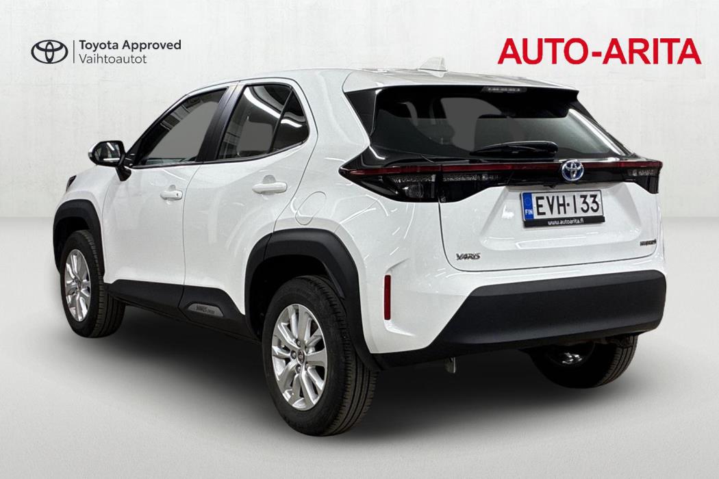 TOYOTA Yaris Cross 2024