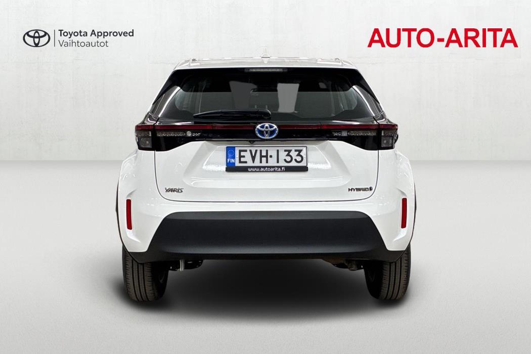 TOYOTA Yaris Cross 2024