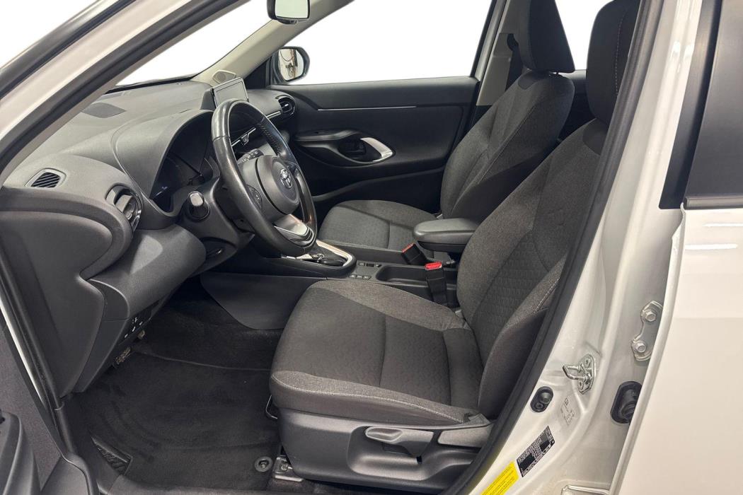 TOYOTA Yaris Cross 2024