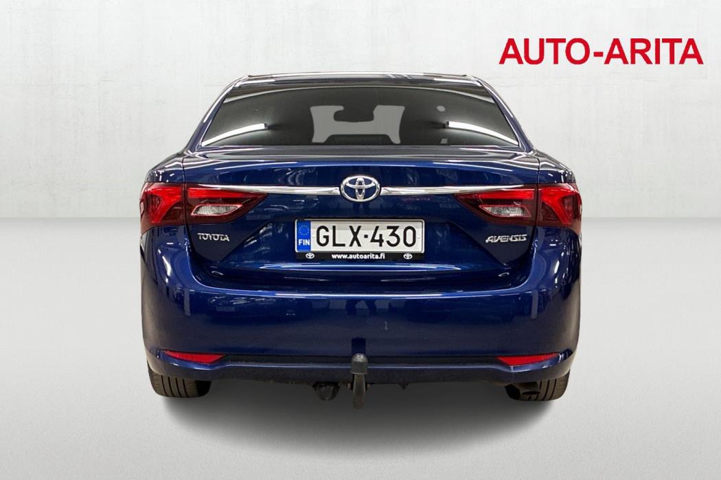 Toyota Avensis 2016