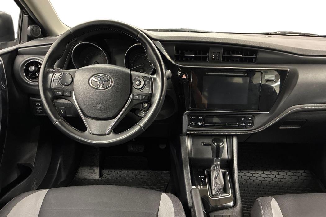 Toyota Auris 2017