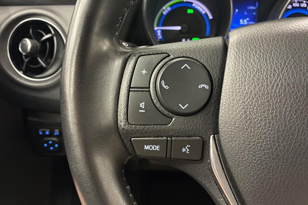 Toyota Auris 2016