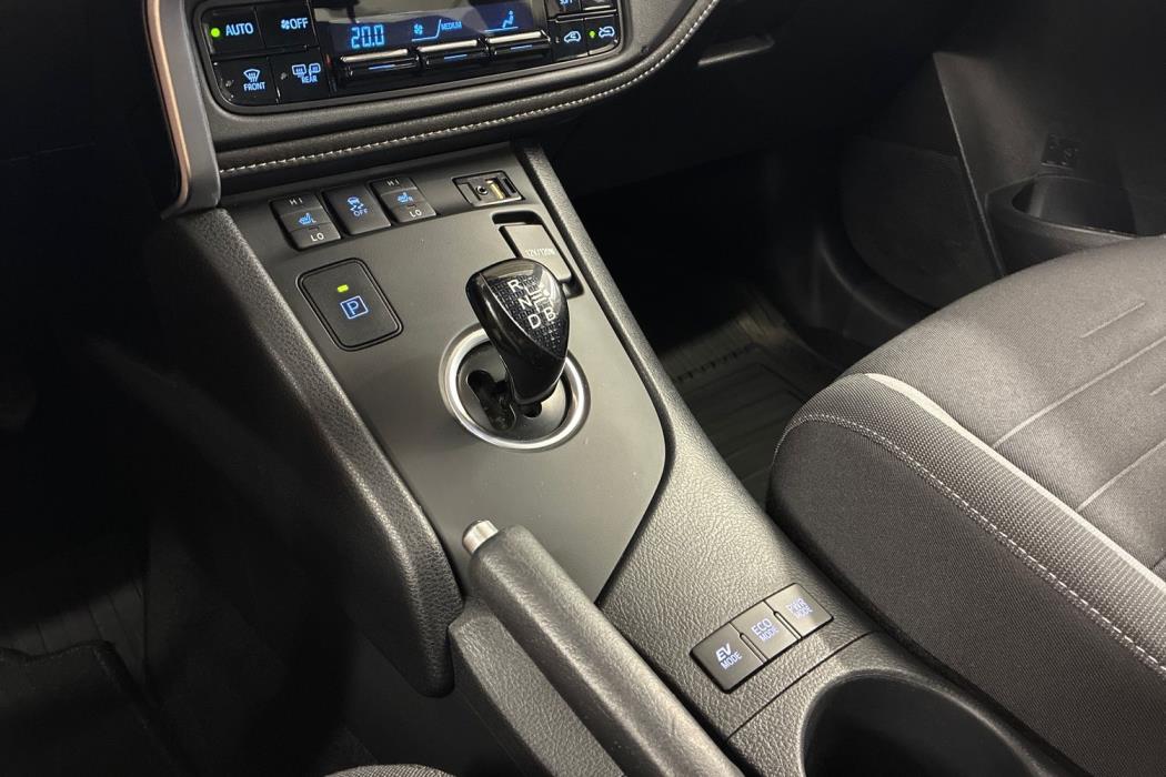 Toyota Auris 2016