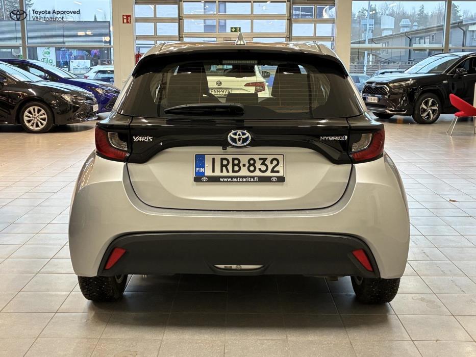 Toyota Yaris 2023