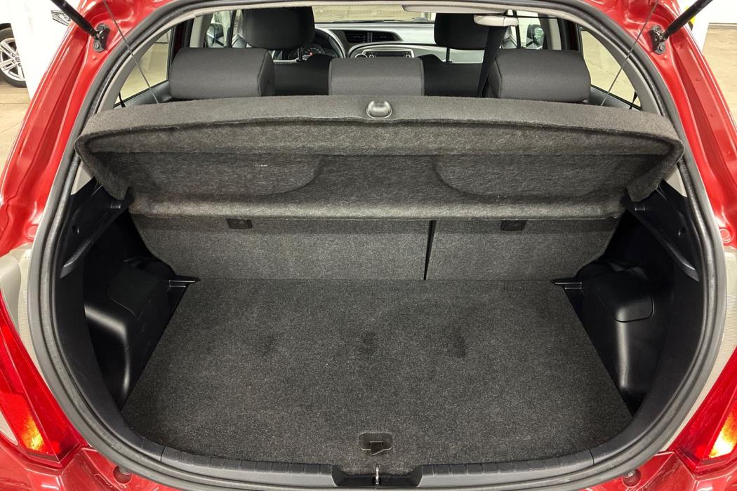 Toyota Yaris 2013