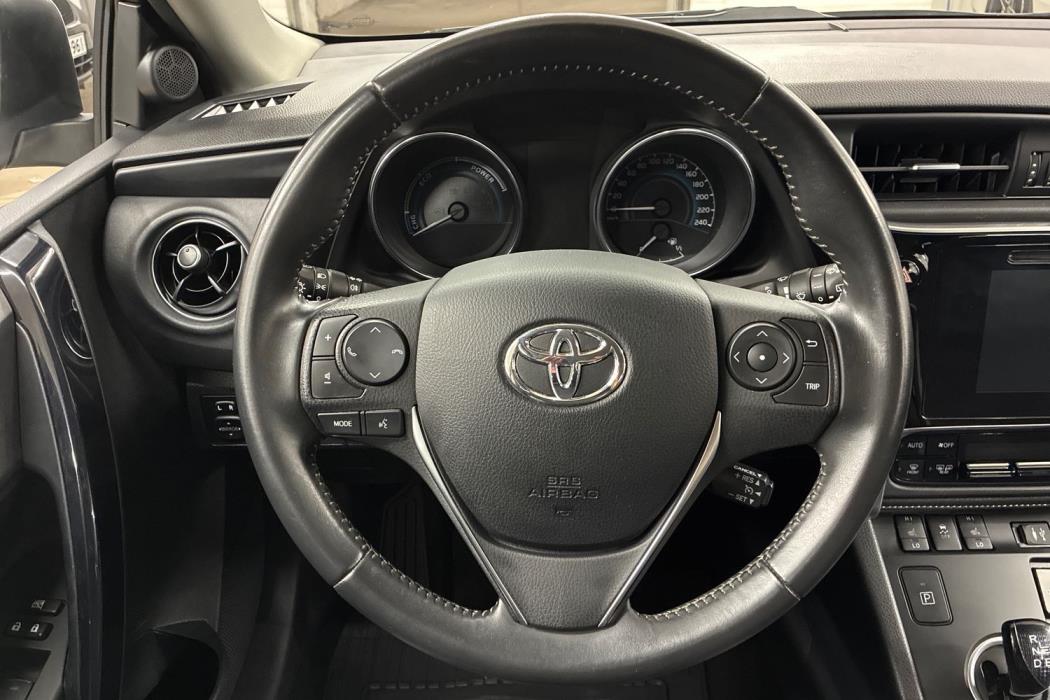 Toyota Auris 2016