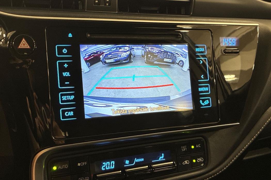 Toyota Auris 2016