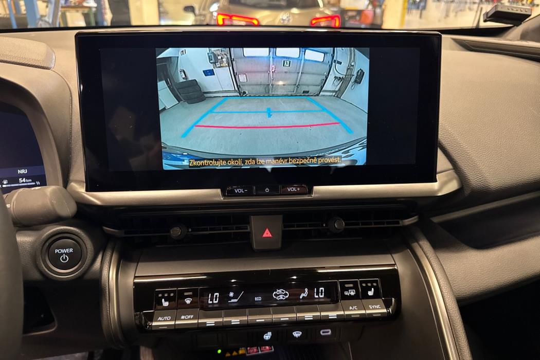 TOYOTA C-HR 2024