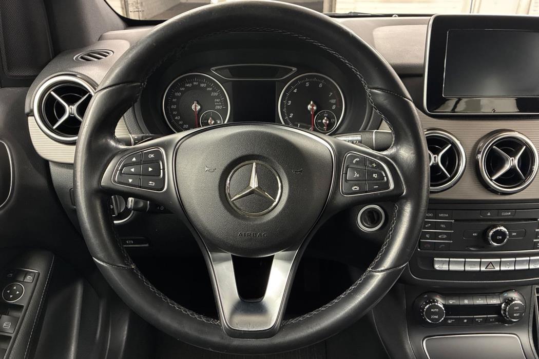 Mercedes-Benz B 2016