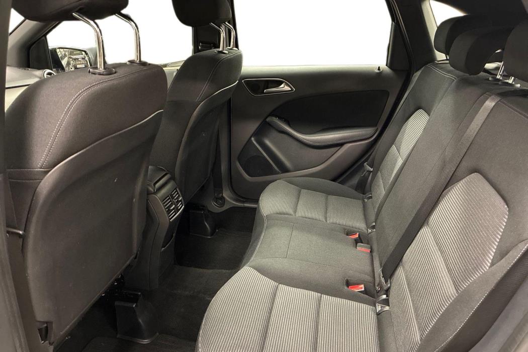 Mercedes-Benz B 2016