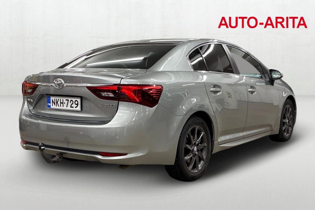 Toyota Avensis 2016