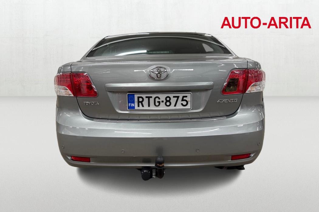 Toyota Avensis 2009